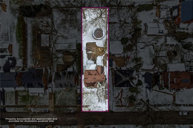 371 Case Ave, Sharon, PA 16146