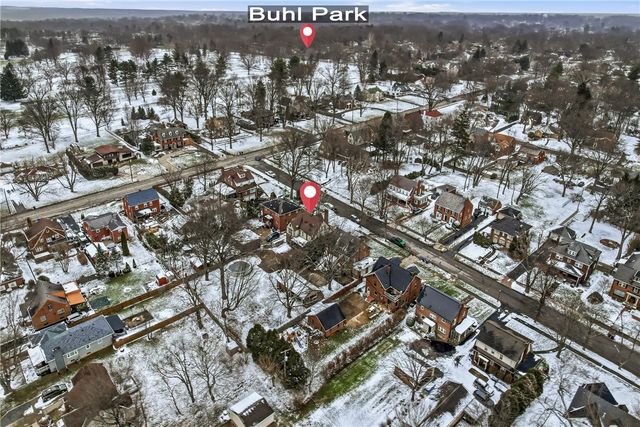 371 Case Ave, Sharon, PA 16146