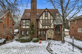 371 Case Ave, Sharon, PA 16146