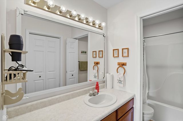 1369 Mulberry Court, Greenfield, IN 46140