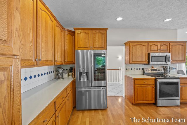 6219 Walton Heath Drive, Georgetown Twp, MI 49426