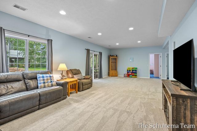 6219 Walton Heath Drive, Georgetown Twp, MI 49426