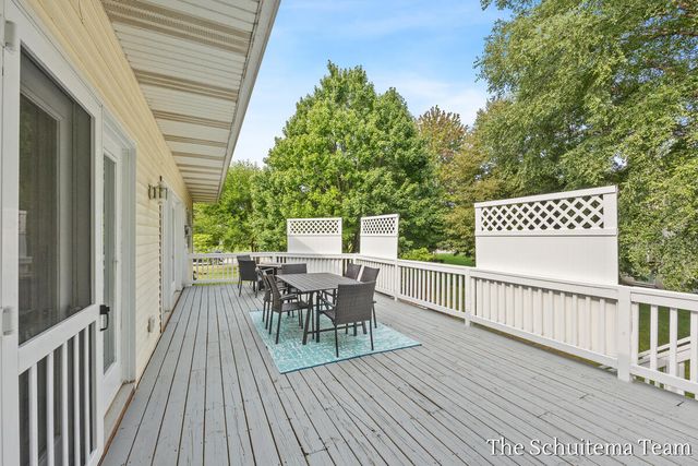 6219 Walton Heath Drive, Georgetown Twp, MI 49426