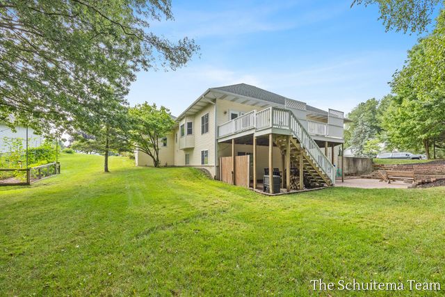 6219 Walton Heath Drive, Georgetown Twp, MI 49426