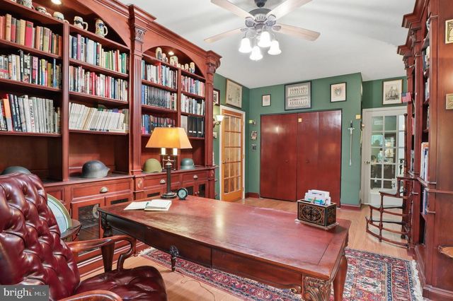 33 WARM BREEZE CT, Hanover, PA 17331