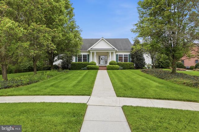 33 WARM BREEZE CT, Hanover, PA 17331