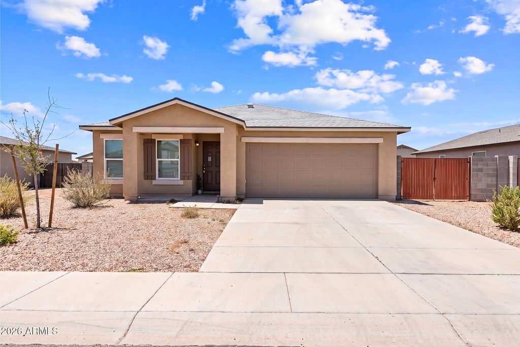 15196 S AVALON Road, Arizona City, AZ 85123