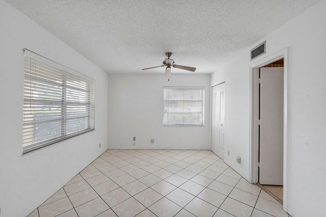 1141 VIOLET Terrace 101, Delray Beach, FL 33445