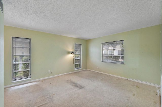 1141 VIOLET Terrace 101, Delray Beach, FL 33445