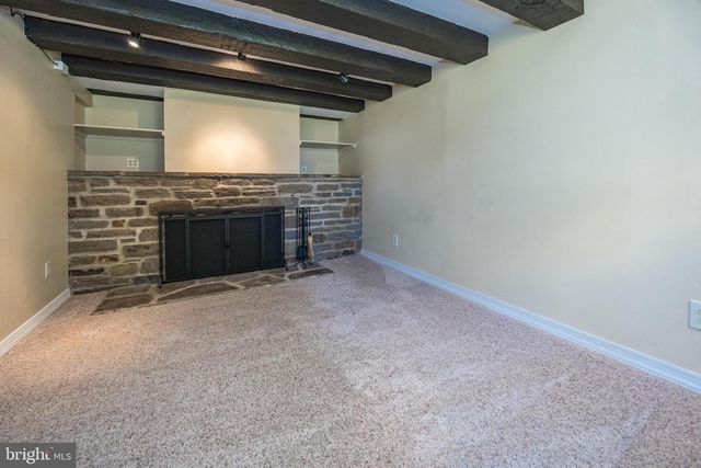 820 SHARPLESS RD, Hockessin, DE 19707
