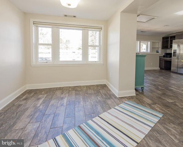 820 SHARPLESS RD, Hockessin, DE 19707