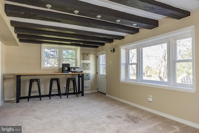 820 SHARPLESS RD, Hockessin, DE 19707