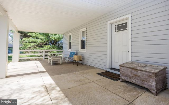 820 SHARPLESS RD, Hockessin, DE 19707