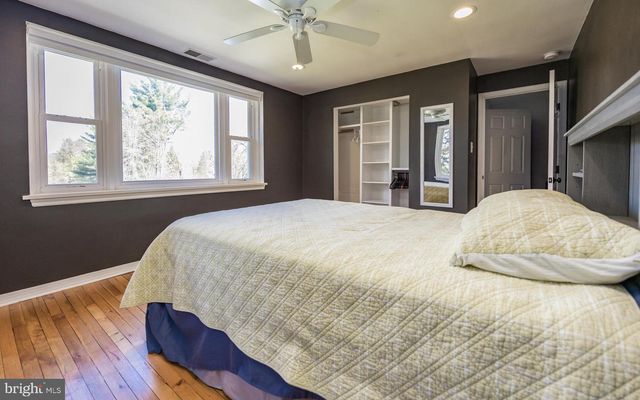 820 SHARPLESS RD, Hockessin, DE 19707