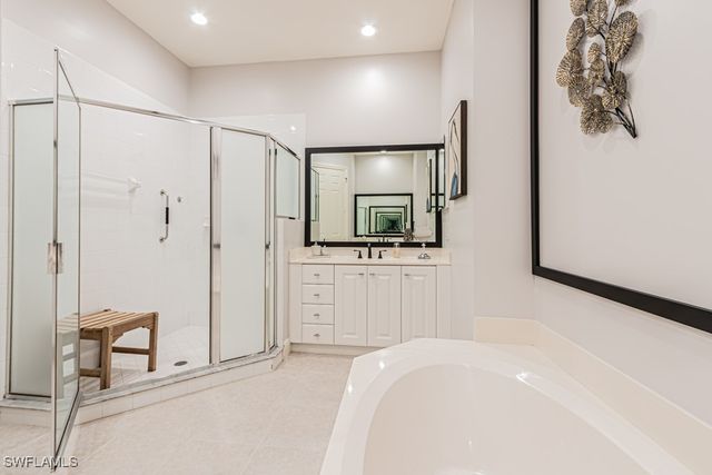 9219 Corfu CT 202, Naples, FL 34114