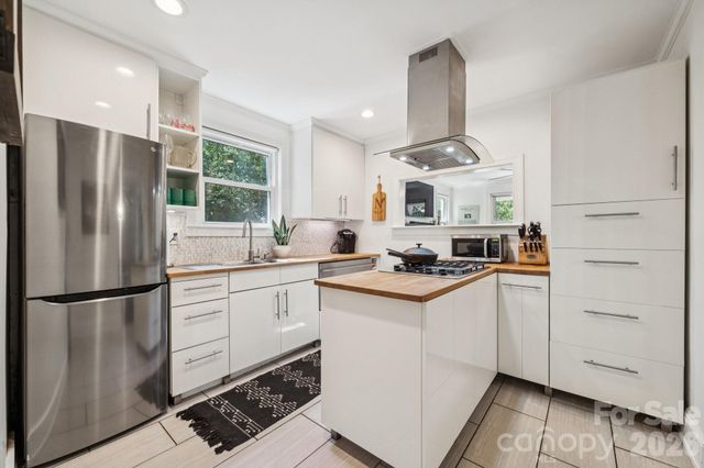 4416 Mcclure Road, Charlotte, NC 28216