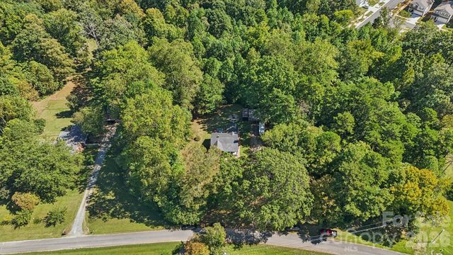 4416 Mcclure Road, Charlotte, NC 28216