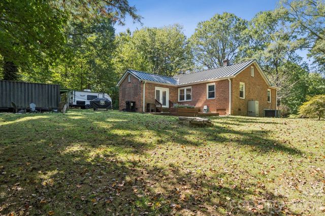 4416 Mcclure Road, Charlotte, NC 28216