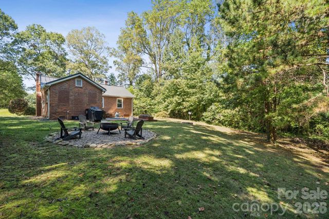 4416 Mcclure Road, Charlotte, NC 28216