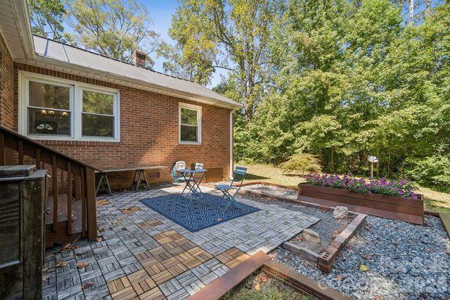 4416 Mcclure Road, Charlotte, NC 28216