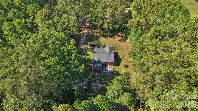 4416 Mcclure Road, Charlotte, NC 28216