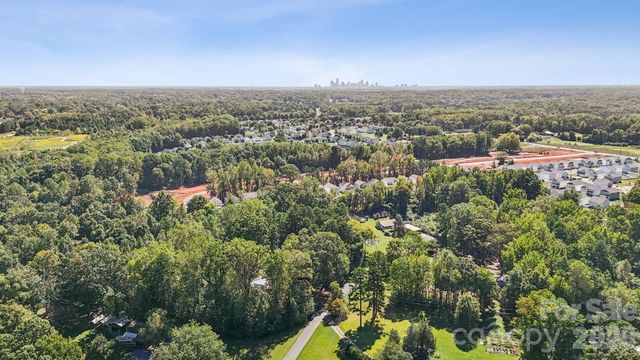 4416 Mcclure Road, Charlotte, NC 28216