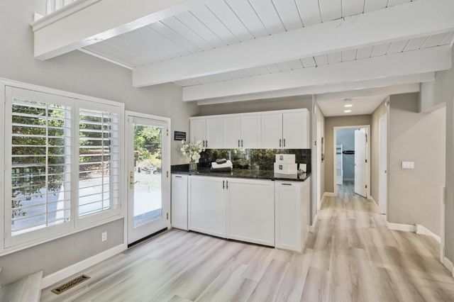 23457 Summit Road, Los Gatos, CA 95033