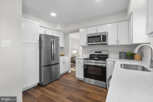 8 SEVILLE WAY, Gaithersburg, MD 20878