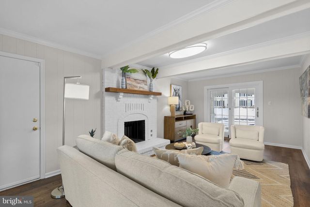 8 SEVILLE WAY, Gaithersburg, MD 20878