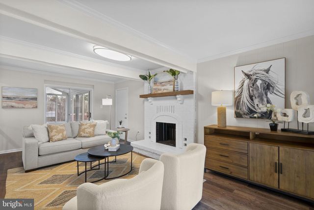 8 SEVILLE WAY, Gaithersburg, MD 20878