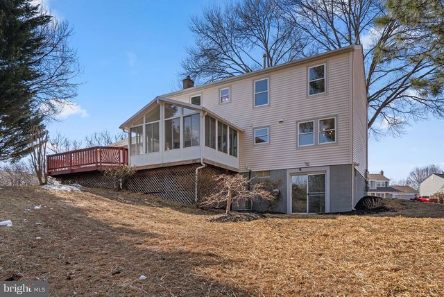 8 SEVILLE WAY, Gaithersburg, MD 20878