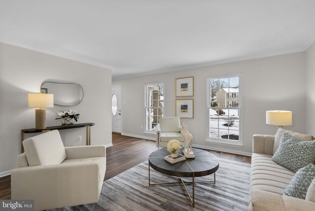 8 SEVILLE WAY, Gaithersburg, MD 20878