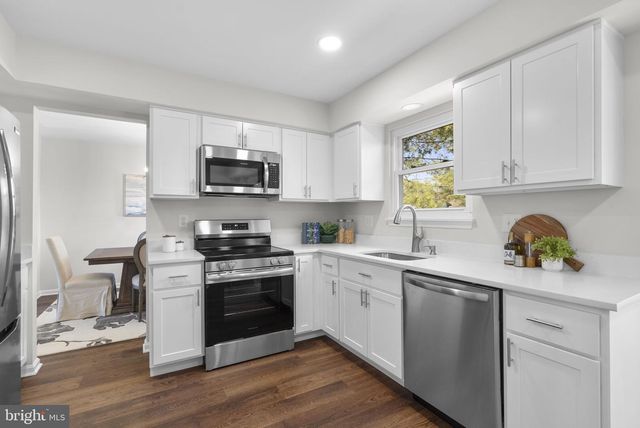 8 SEVILLE WAY, Gaithersburg, MD 20878