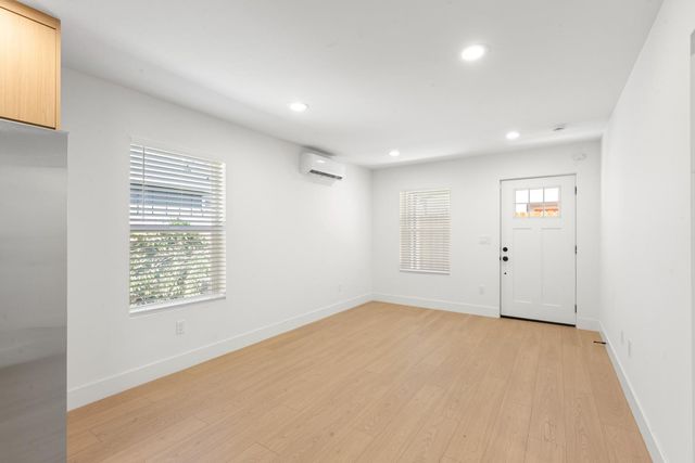 115 Elm St, Roseville, CA 95678