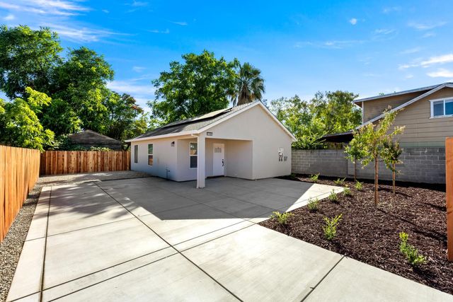 115 Elm St, Roseville, CA 95678