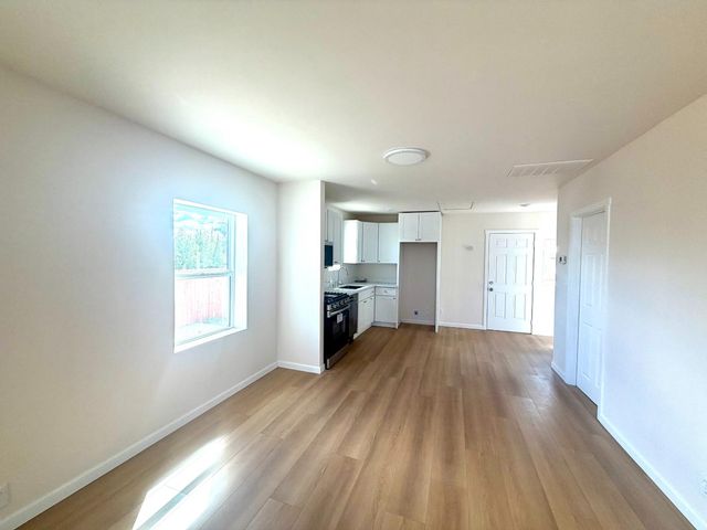115 Elm St, Roseville, CA 95678