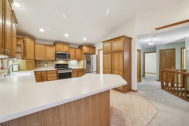 315 Pebble Brook Lane, Lodi, WI 53555