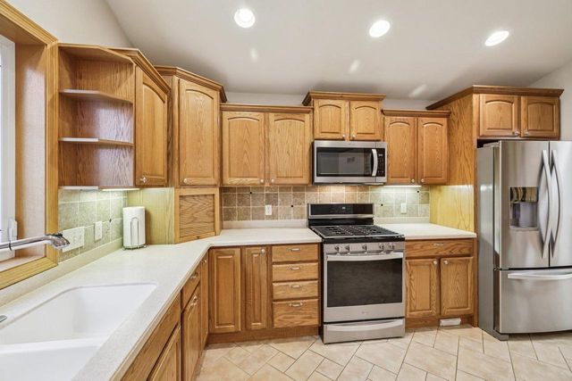 315 Pebble Brook Lane, Lodi, WI 53555