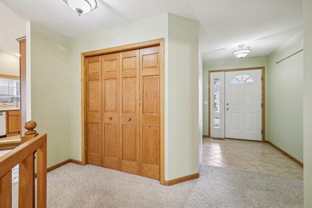 315 Pebble Brook Lane, Lodi, WI 53555