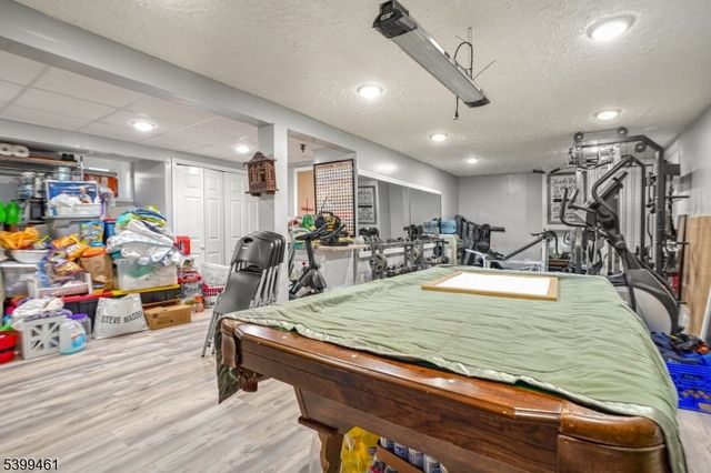 3 Bergen Ave, Fair Lawn Boro, NJ 07410