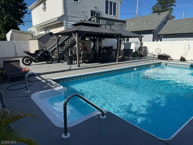 3 Bergen Ave, Fair Lawn Boro, NJ 07410