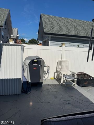 3 Bergen Ave, Fair Lawn Boro, NJ 07410