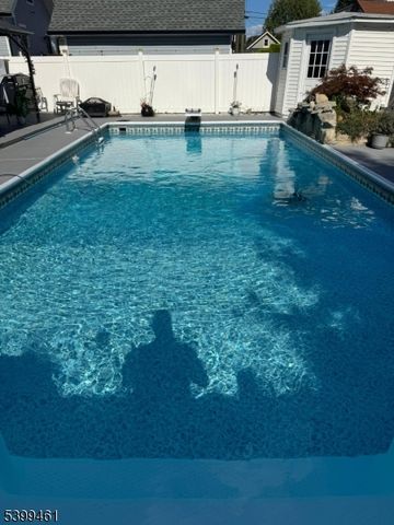 3 Bergen Ave, Fair Lawn Boro, NJ 07410