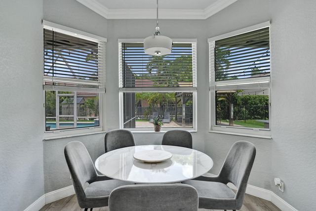 5351 NW 57th Terrace, Coral Springs, FL 33067