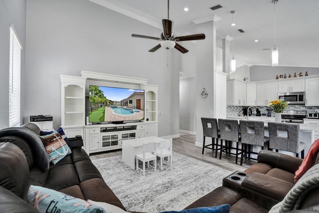 5351 NW 57th Terrace, Coral Springs, FL 33067