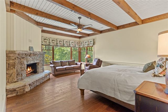 200 Saranac Drive, Sunset, SC 29685