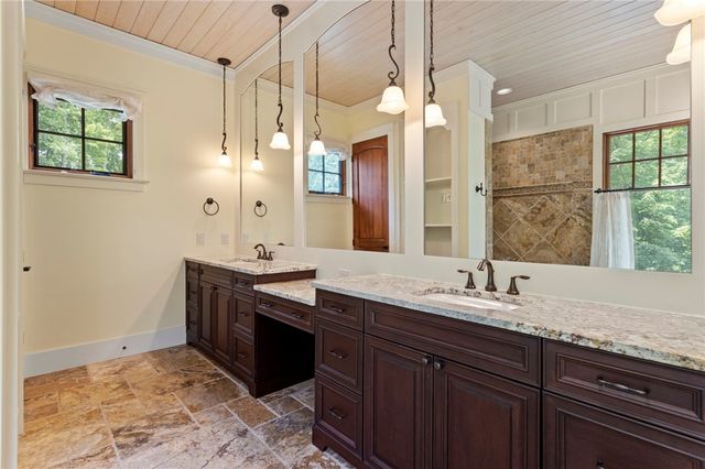 200 Saranac Drive, Sunset, SC 29685
