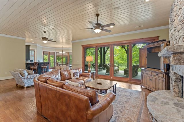 200 Saranac Drive, Sunset, SC 29685