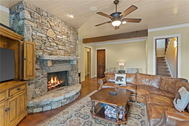 200 Saranac Drive, Sunset, SC 29685