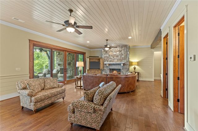 200 Saranac Drive, Sunset, SC 29685